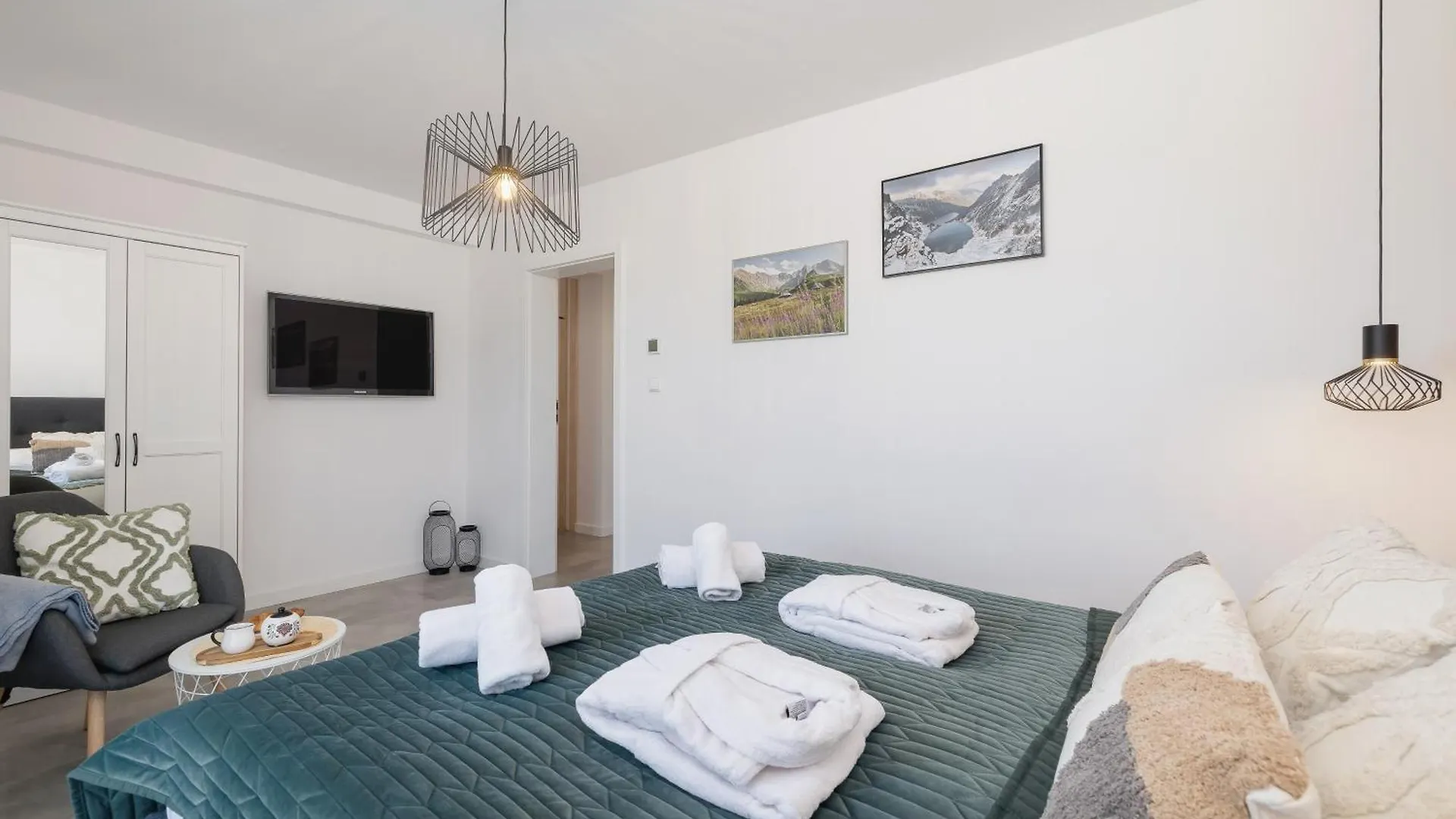 Luxury Salwatoriańska Apartments Mountain View Zakopane by Renters Prestige 0*,  Polska